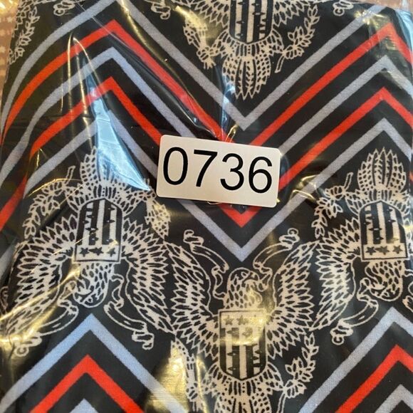 0726 LuLaRoe Red and Black Zigzag Tween Girls 8/10/12/14 Leggings New - Picture 4 of 4